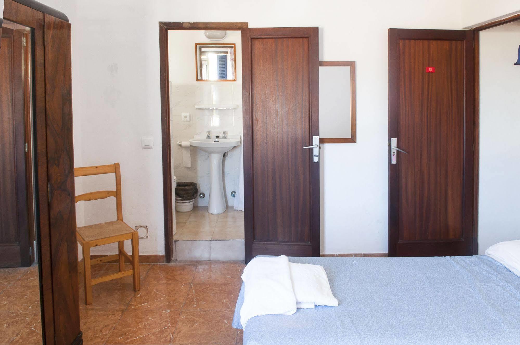 Surfing Concept Hostel Cala Ratjada  Εξωτερικό φωτογραφία
