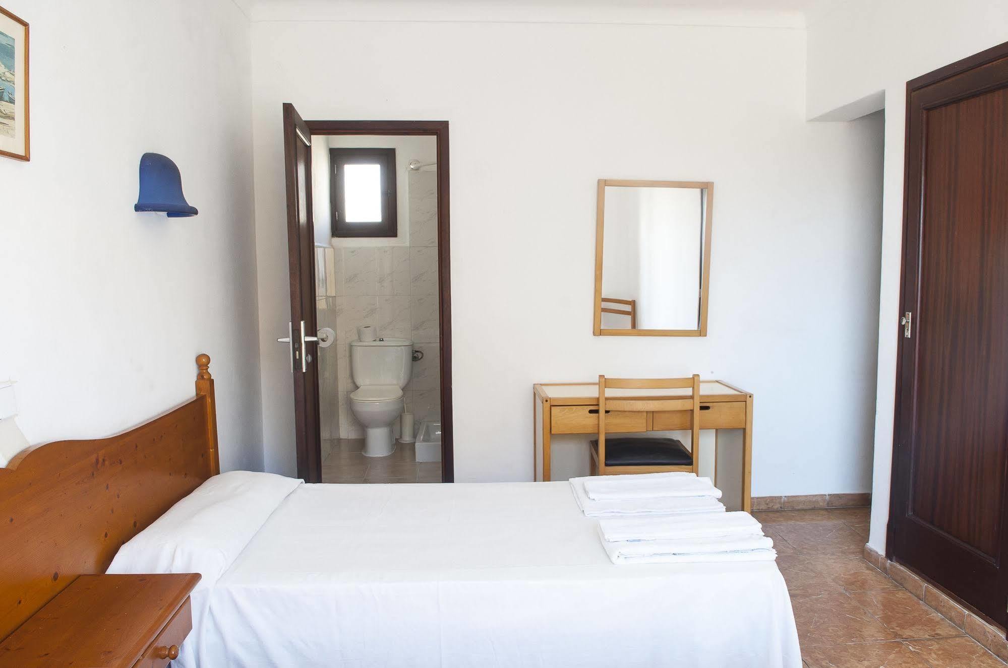 Surfing Concept Hostel Cala Ratjada  Εξωτερικό φωτογραφία